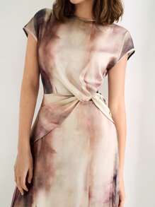 Maija 花卉不对称印花紧身扭纹连衣裙，现代都市风格，适合秋冬季 - 紅色 - 查看 5