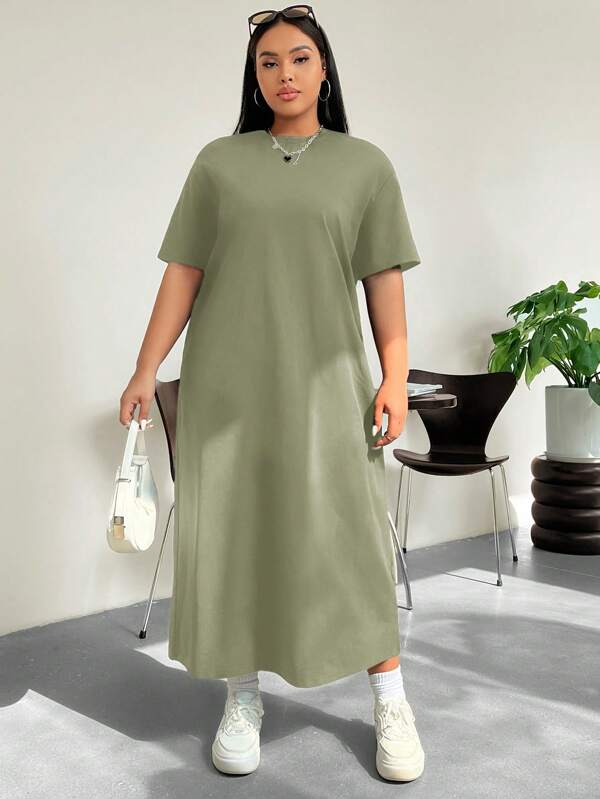 SHEIN EZwear Women Plus Size Solid Color Round Neck Short Sleeve Casual Loose T-Shirt Dress
