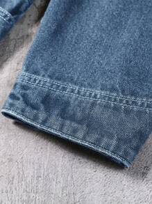 Manfinity EMRG 男士灯芯绒领水洗休闲宽松牛仔夹克 - 淺色水洗藍 - 查看 3