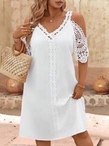 SHEIN Clasi 大码女式优雅节日花卉拼布宽松连衣裙 - 白色 - 查看 4