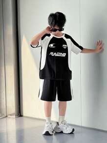 SHEIN Little Byeori 青少年男孩短袖运动上衣和短裤套装