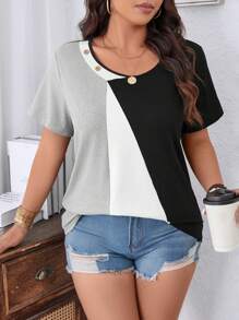 SHEIN LUNE تي شيرت كاجوال لسيدات البدينات بألوان والتصميم الملون، أنيق للارتداء اليومي
