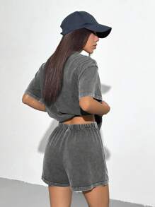 SHEIN EZwear Bộ 2 áo phông và quần short phong cách cổ điển dành cho nữ - Xám - Xem 2