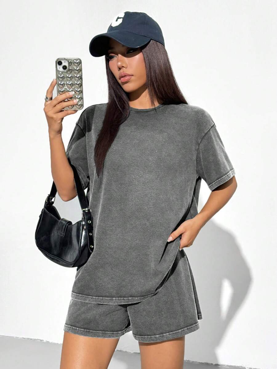 SHEIN EZwear Bộ 2 áo phông và quần short phong cách cổ điển dành cho nữ - Xám - Xem 1