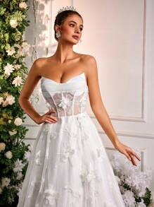 Glamrae Elegant Romantic White 3D Floral Lace Strapless Asymmetric Peplum Maxi Dress, Suitable For Weddings, Bridal, Bride - White - View 5