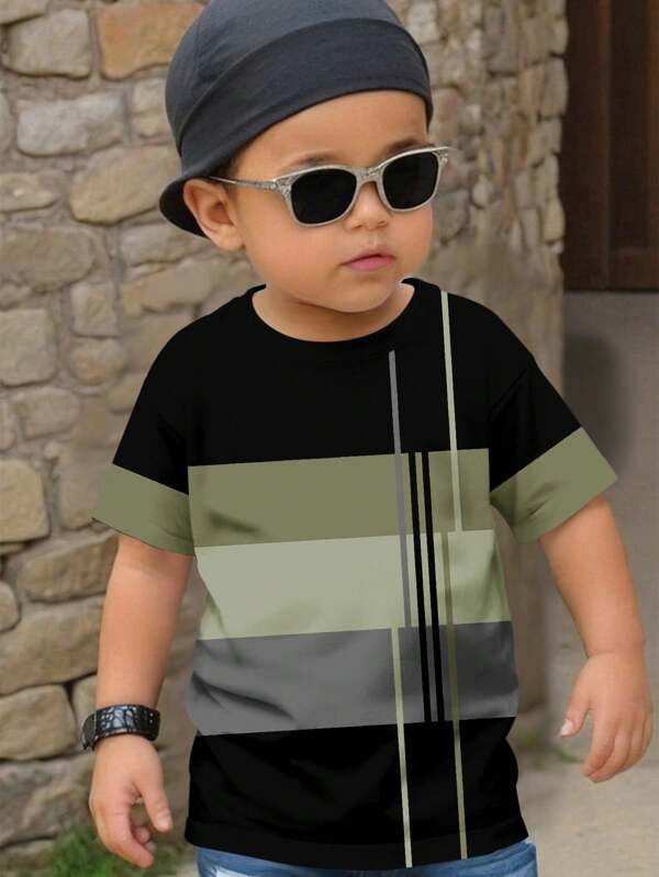 SHEIN Young Boy Casual Simple Round Neck Short Sleeve Loose T-Shirt, Suitable For Summer