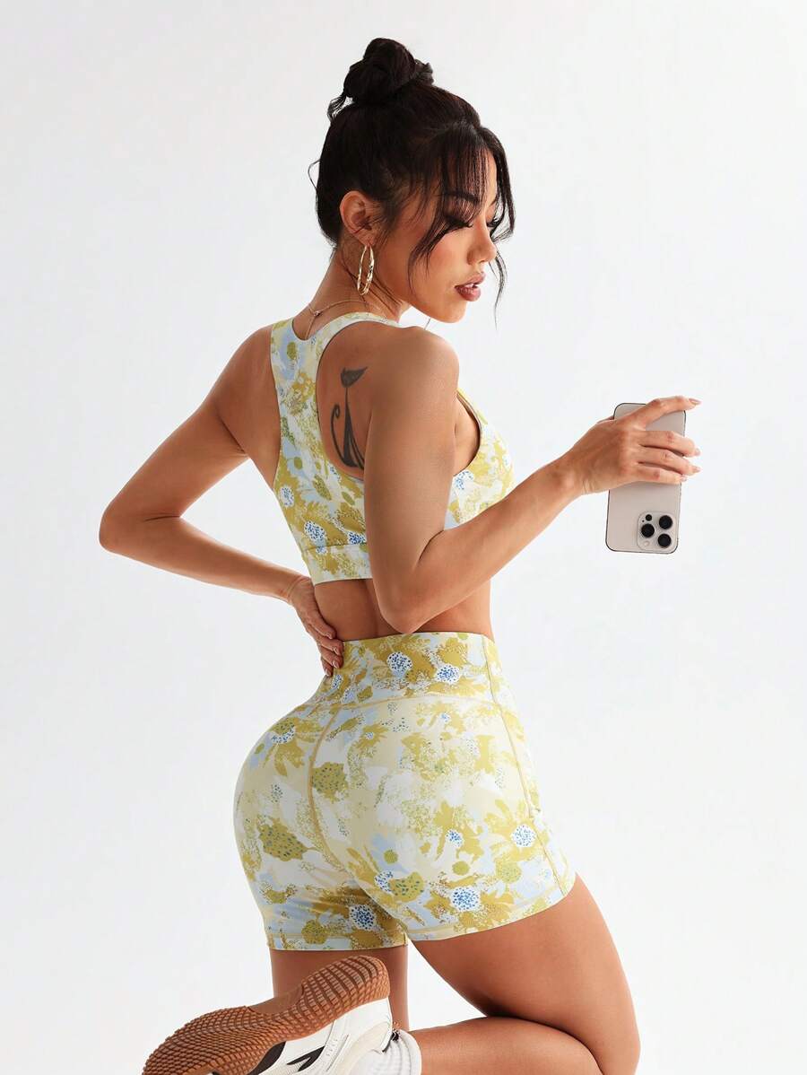 Dewbera Women Floral Print Cropped Tank Top And Shorts Activewear Set - Multicolor - View 1