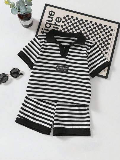 2 件套年轻男孩休闲运动条纹 Polo 衫 + 条纹短裤套装，适合日常、上学、旅行、户外活动、春夏季