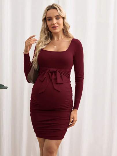 SHEIN فستان متلائم محبوك طويل الأكمام بتفاصيل ربطة الخصر، ياقة على شكل حرف v، لحمل