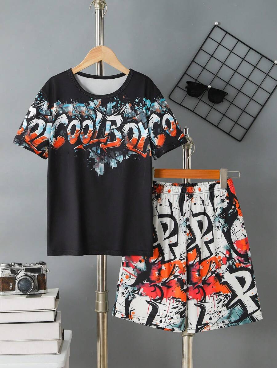 2pcs/Set Tween Boy Casual Graffiti Letter Print Comfortable Round Neck Short Sleeve T-Shirt And Shorts Set, Summer