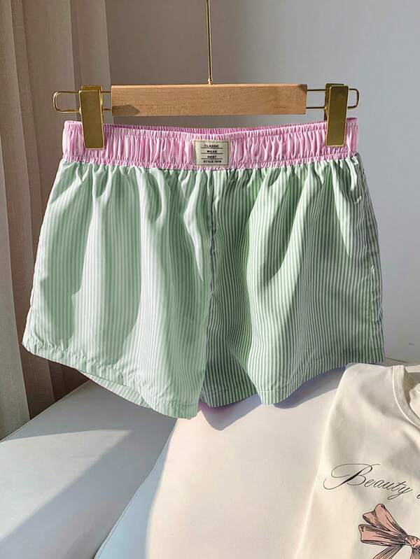 Comfortcana Gestreepte print met letters en patchdetail shorts