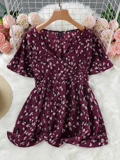 SHEIN LUNE Plus Size Women V-Neck Short Sleeve Flounced Hem Babydoll Print Blouse Western Wear Women Festival Boho Hippie Cowgirl Old Money Bohemian Summer Boho Old Money