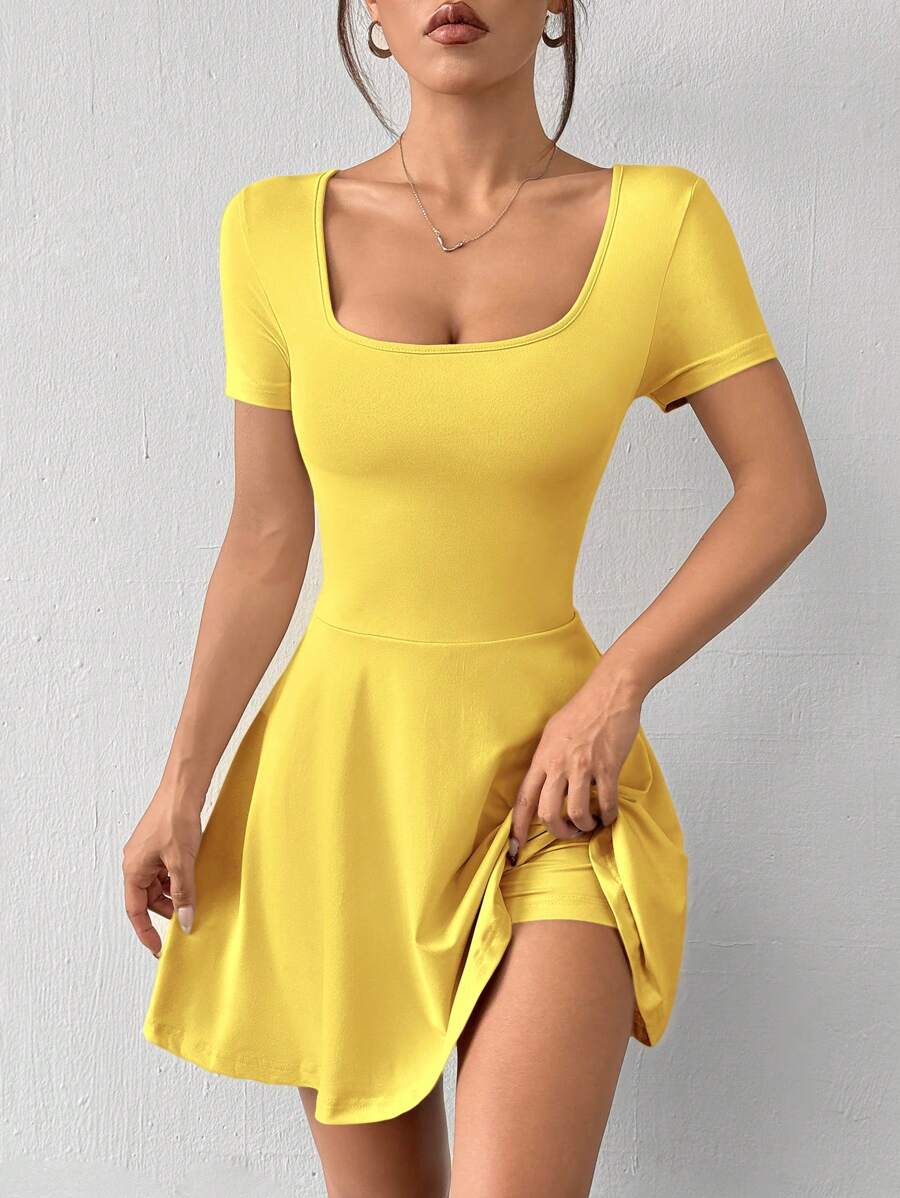 SHEIN EZwear 黄色针织女款方领短袖休闲短连衣裙 - 黃色 - 查看 1