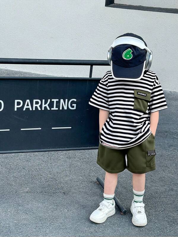 SHEIN 2pcs/Set Young Boys' Comfortable, Breathable And Affordable Daily Loose Fit Striped Short Sleeved T-Shirt And Casual Cool Workwear Shorts Two-Piece Set, Suitable For Spring And Summer Seasons, Suitable For Daily Use, Suitable For Sports, Suitable For Campus, Suitable For Gatherings, Suitable For Festivals, Suitable For Performances, Suitable For Photography