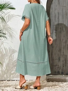 EMERY ROSE Plus Size Women Solid V-Neck Short Sleeve Straight Loose Casual Dress