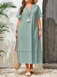 EMERY ROSE Plus Size Women Solid V-Neck Short Sleeve Straight Loose Casual Dress