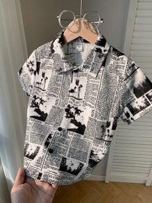 Kids Boy Casual Newspaper Print Turndown Collar Zip-Up Short Sleeve Woven Shirt, Suitable For Commuting, School, Daily Life, Vacation, Sports, Spring/Summer/Autumn/Winter