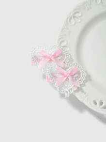 ROMWE Kawaii 4 件/套简约优雅可爱女孩高品质白色镂空蕾丝心形花饰粉色丝带蝴蝶结发夹，适合姐妹/闺蜜日常佩戴和节日礼物爪夹发夹 - 粉色 - 查看 9