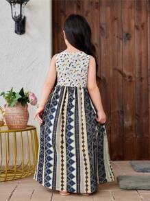 SHEIN Vestido casual ajustado de niña joven con cuello redondo sin mangas y bloques de color tejidos
