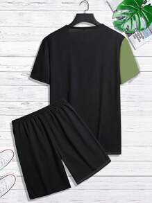 Manfinity Homme Men Two Tone Tee & Drawstring Waist Shorts Set Street Wear Menmen Two Pieces Outfitsmen Outfits 2 Pieces - Army Green - View 2