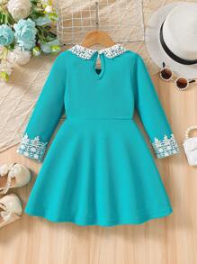 SHEIN Young Girl Contrast Lace Peter Pan Collar Long Sleeve Cute Dress - Green - View 2