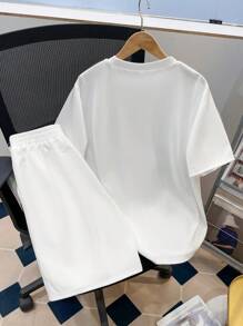 SHEIN 2 件套青少年男孩休闲百搭舒适高性价比字母印花针织短袖 T 恤和短裤，都市休闲风格 - 白色 - 查看 3