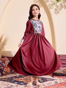 Abito a maniche lunghe con collo a ciambella e stampa geometrica, con design a frange, per ragazze pre-adolescenti