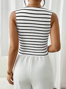 SHEIN Frenchy 女士条纹单排扣 V 领无袖休闲背心 - 黑與白 - 查看 2