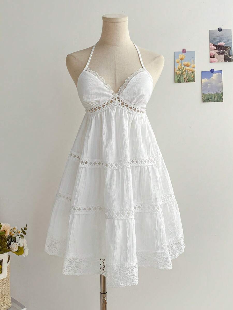 Soleia 白色纹理对比蕾丝荷叶边下摆迷你度假娃娃裙 - 白色 - 查看 1
