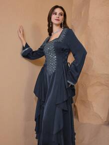 Al Najma 奢华亮片刺绣侧系腰闪光优雅阿拉伯连衣裙，端庄 - 寶藍色 - 查看 3