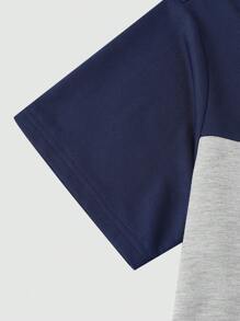 Manfinity Homme Conjunto de camiseta informal de manga corta de cuello redondo con estampado de letras y pantalones cortos con cordón en la cintura para hombres de talla grande