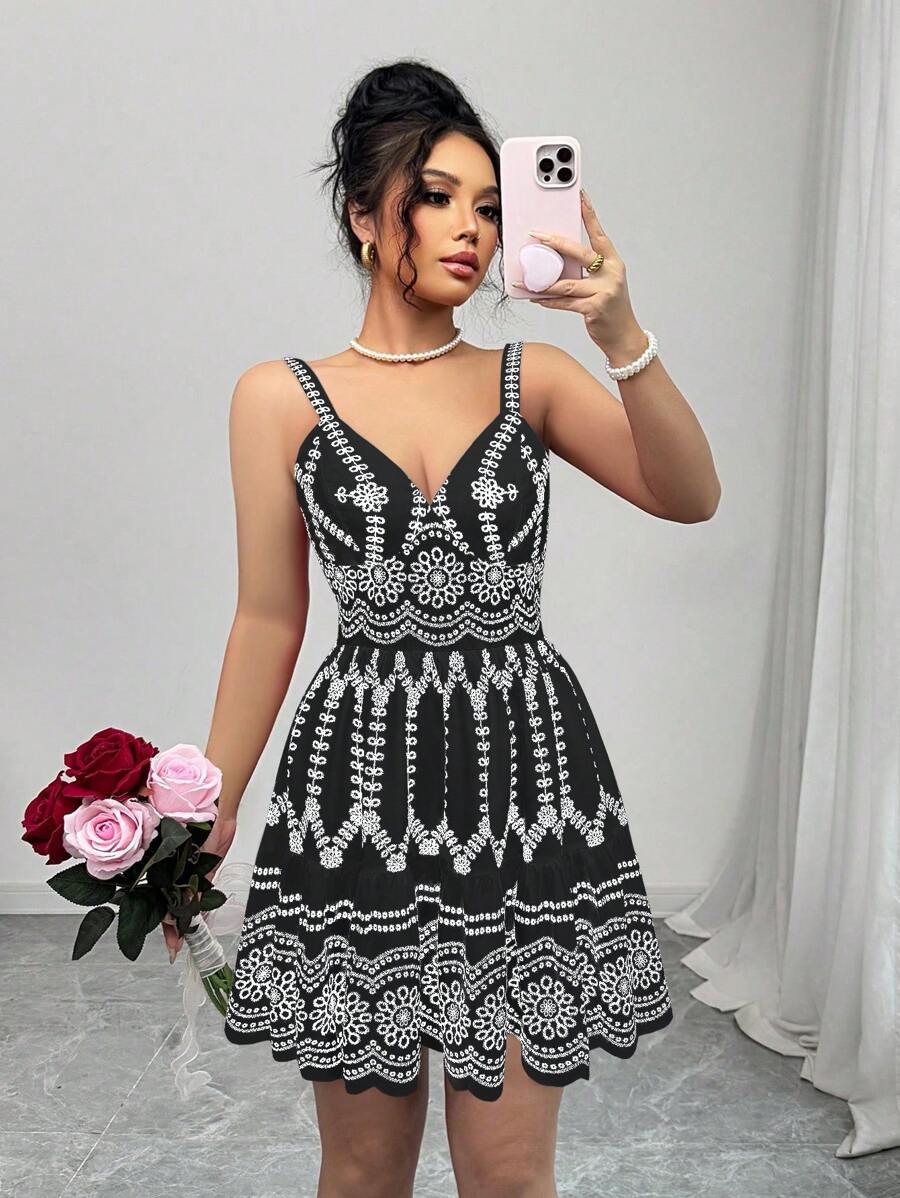 Chiquease 女士花卉印花无袖荷叶边下摆度假连衣裙 - 黑色 - 查看 1