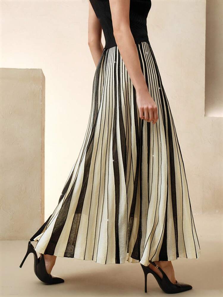 Women's Elegant, Business Casual, Modest, Old Money Style Pleated Sequin Knit Skirt Pleated Skirt