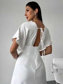 Firerie 女士优雅简约精致浪漫迷人 V 领褶皱腰露背系带 A 字长裙，适合日常穿着、斋月、情人节、派对、度假