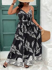 SHEIN Frenchy Abito estivo casual con spacco e cinturini, adatto per le vacanze al mare, disponibile in taglie comode