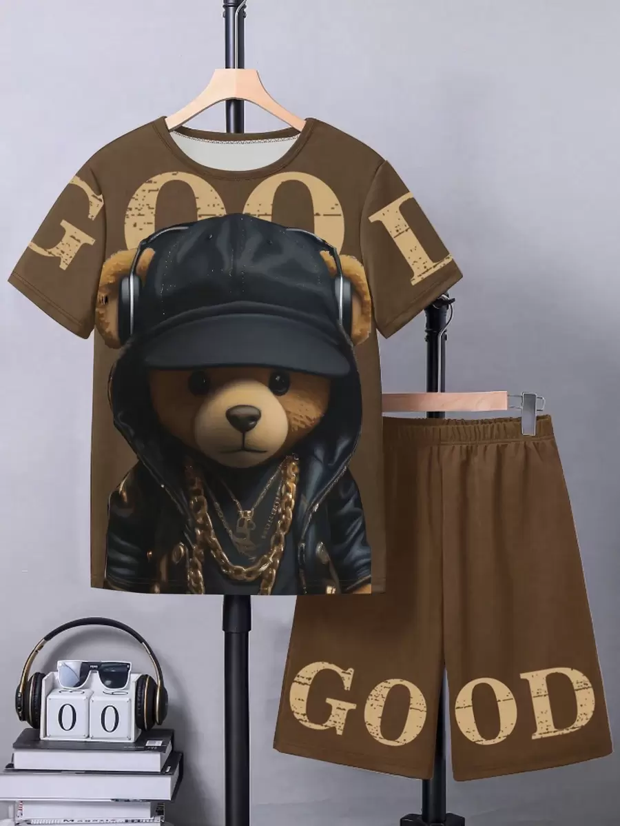 SHEIN Tween Boy 酷炫耳机 & 熊字母数码印花休闲街头风格舒适套装，适合夏季户外运动 - 棕色 - 查看 1