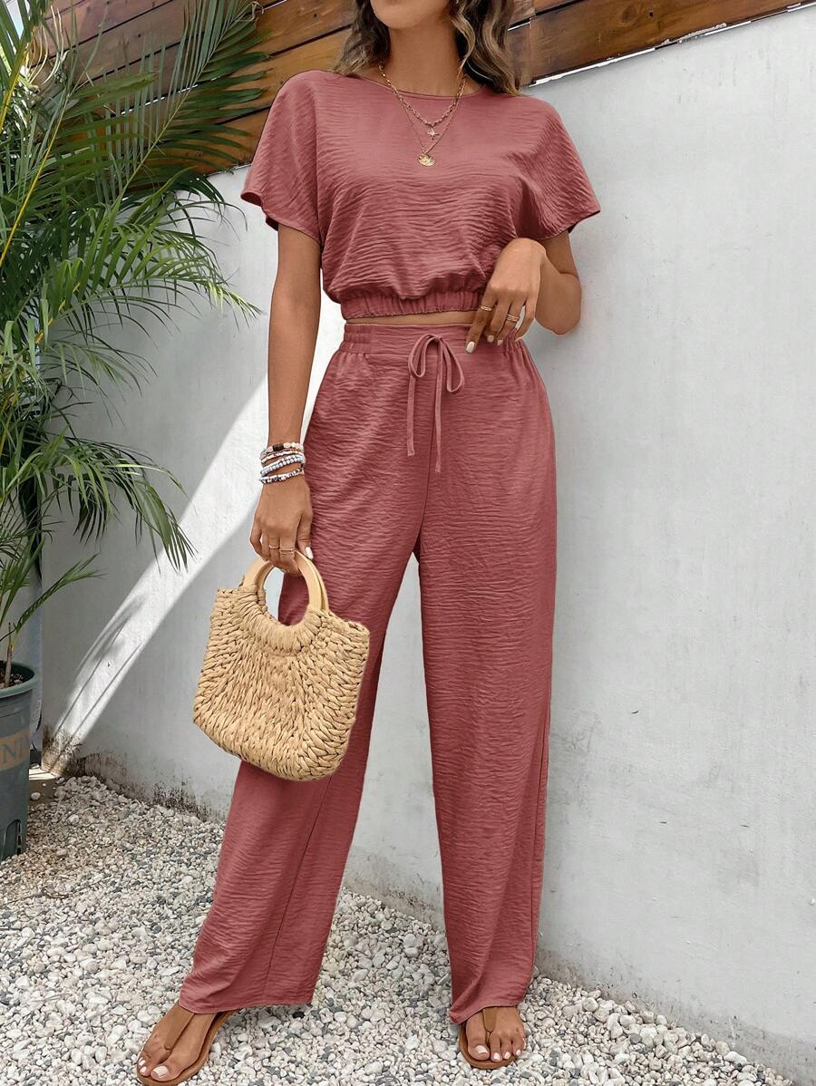 SHEIN Frenchy Setelan Musim Panas Kasual Warna Pink, terdiri dari atasan crop lengan kelelawar dan celana pinggang tali serut berbahan tekstur. - Dusty Pink - View 1