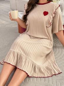 SHEIN 加大码宽松撞色圆领荷叶边拼布心形装饰短袖睡袍