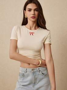 Poéselle 女士休闲蝴蝶结刺绣圆领短袖T恤，夏季，蝴蝶结T恤，杏色紧身T恤，可爱蝴蝶结 - 白色 - 查看 7