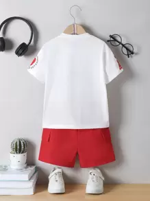 SHEIN 2 Stücke/Set Kleinkind Jungen Ramadan Lässig Street Buchstaben Patch Muster Basketball Thema Rundhals T-Shirt + mintgrüne leichte Shorts Sport Outfit