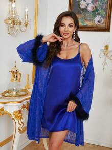 Set de 2 piezas: Bata de malla transparente con adorno de plumas de contraste y color lujoso jacquard, y vestido camiseta de satén sintético - Azul Marino - Ver 3