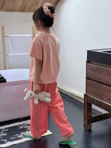 Dazy Kids Tween Girls' Cartoon Bear Graphic Short Sleeve T-Shirt & Plaid Pants Loungewear Set