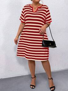 SHEIN Vestido casual de verano a rayas con escote entallado para talla grande