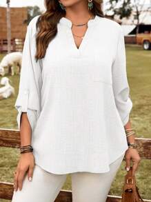 Rusticease 大码纯色 V 领休闲假日卷袖衬衫 - 白色 - 查看 7