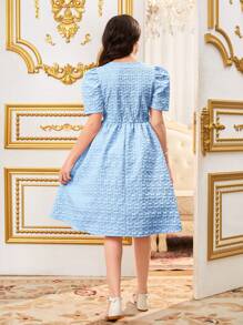 SHEIN Tween Girl' 优雅花卉提花面料公主裙，适合春季外出、度假、通勤、派对等场合