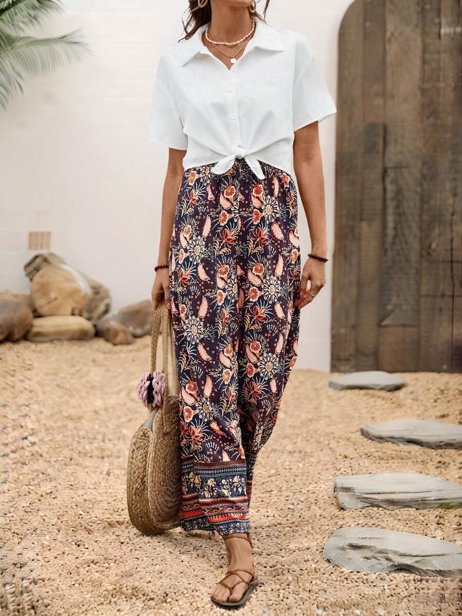 SHEIN LUNE Ensemble casual pour femmes composé d'une chemise unie avec nœud papillon et d'un débardeur à imprimé avec fine bretelle. Tenue occidentale pour femmes, idéale pour les vacances et l'été - Multicolore - Voir 1