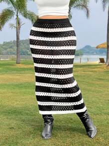 SHEIN EZwear 大码女式度假条纹镂空长款休闲针织裙 - 黑與白 - 查看 1