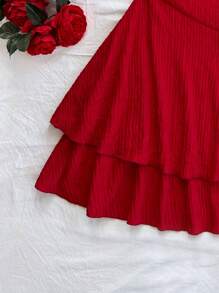 Soleia Vestido corto de punto ajustado en rojo con cuello halter, nudo delantero y volantes en talla grande para primavera/verano resort - Rojo - Ver 4