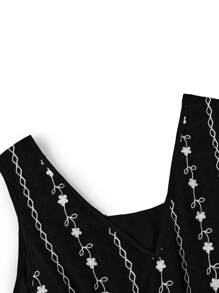 SHEIN Clasi 大码女式花卉印花 V 领无袖优雅连衣裙 - 黑色 - 查看 4