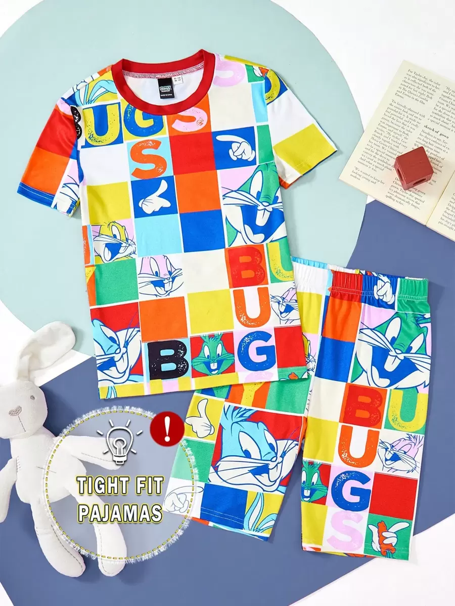 LOONEY TUNES X SHEIN Conjunto de pijama de verano para niño preadolescente con camiseta de cuello redondo elástico con estampado de conejo de color contrastante y pantalones cortos ajustados - Multicolor - Ver 1